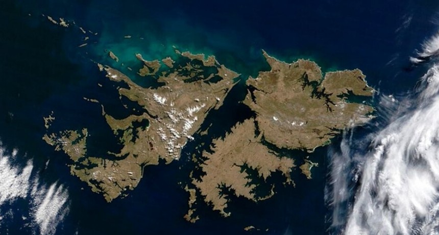 RADIOKTUBRE INFO..-  Por la descolonización de las islas -Por Simón Suarez..Ver mas..	
