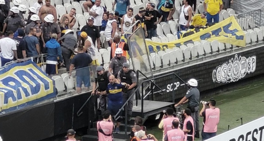 RADIOKTUBRE INFO..-  Tres hinchas de Boca quedaron detenidos en San Pablo acusados de actos racistas -Por Simón Suarez..Ver mas..
