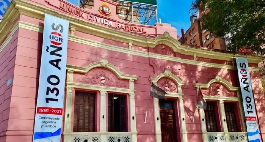  RADIOKTUBRE INFO….  La UCR cordobesa desafía a Gerardo Morales e intenta frenar el ingreso de Schiaretti …Por Simón Suarez..Ver mas..