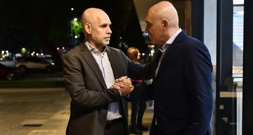  RADIOKTUBRE INFO…. Juntos por el Cambio: Larreta y Bullrich le dieron la bienvenida a Espert pero siguen su disputa por Schiaretti  …Por Simón Suarez..Ver mas..