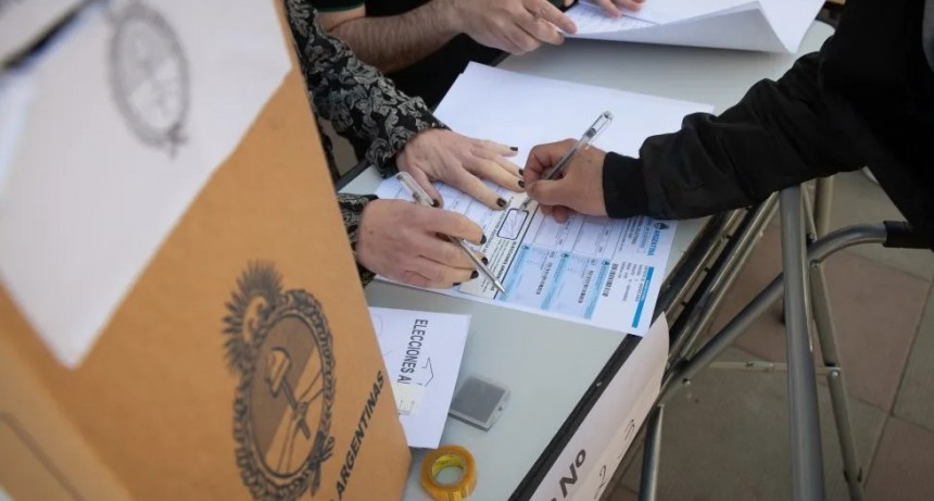 RADIOKTUBRE INFO….  Elecciones 2023 EN VIVO: Tucumán, San Luis, Mendoza y Corrientes van a las urnas en el super domingo electoral …Por Simón Suarez..Ver mas..