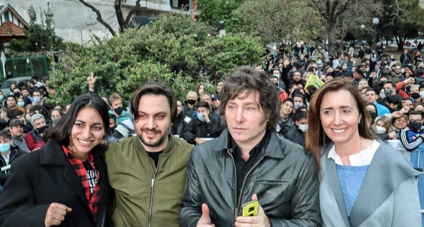  RADIOKTUBRE INFO…. Los tecnócratas de Javier Milei  …Por Simón Suarez..Ver mas..
