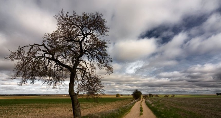 RADIOKTUBRE INFO….  EL CLIMA HOY EN SANTA SYLVINA CHACO …Por Simón Suarez   Ver mas….