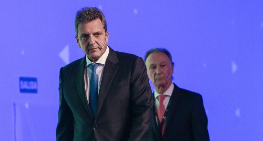  RADIOKTUBRE INFO…. LA OBSESIÓN DE MASA SACRSE AL FMI Y NO VUELVA NUNCA MAS  …Por Simón Suarez..Ver mas..