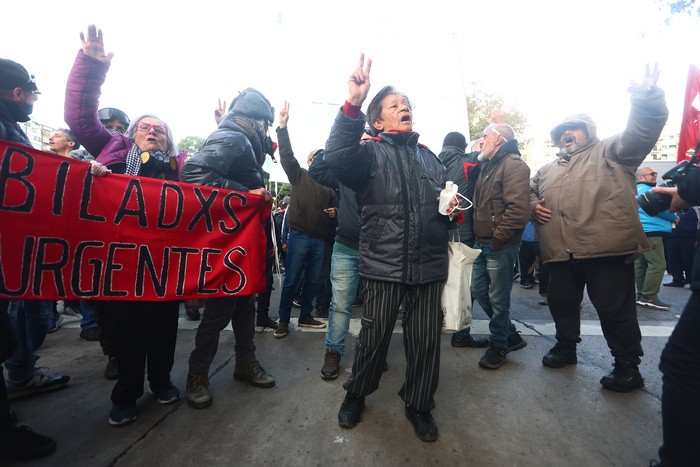 RADIOKTUBRE INFO……..  Las protestas que crecen por abajo contra el ajuste de Milei se unificarán frente al Congreso  …… Por Simòn Suarez