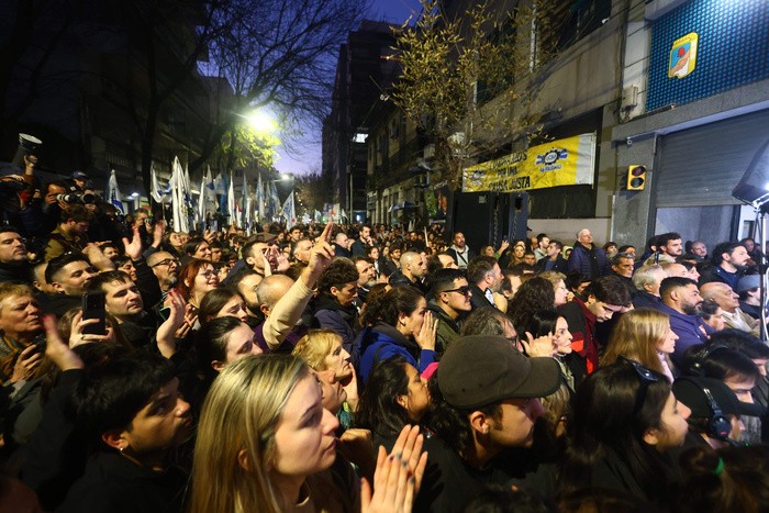 RADIOKTUBRE INFO…….. VIVIR CON DERECHOS …… Por Simòn Suarez