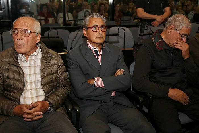 RADIOKTUBRE INFO…….. El TOF2 mandó a su casa al represor Gerardo Arráez, pero no restringió sus visitas   …… Por Simòn Suarez