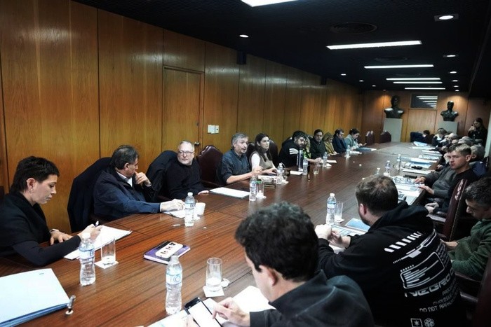 RADIOKTUBRE INFO…….. TODOS UNIDOS VOTAREMOS   …… Por Simòn Suarez