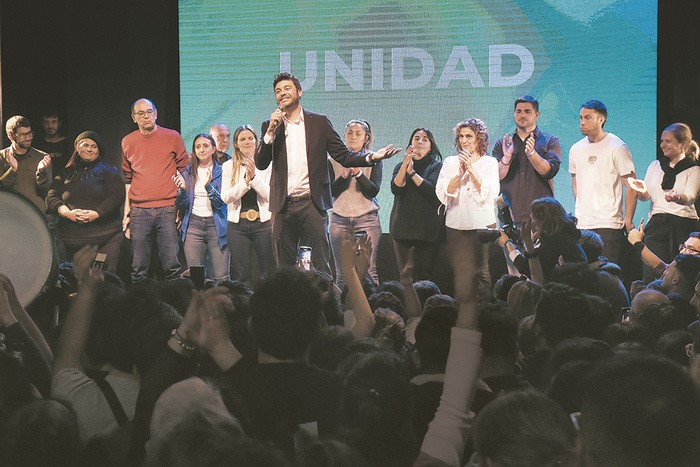 RADIOKTUBRE INFO……..   ROSARIO SIEMPRE ESTUVO CERCA …… Por Simòn Suarez