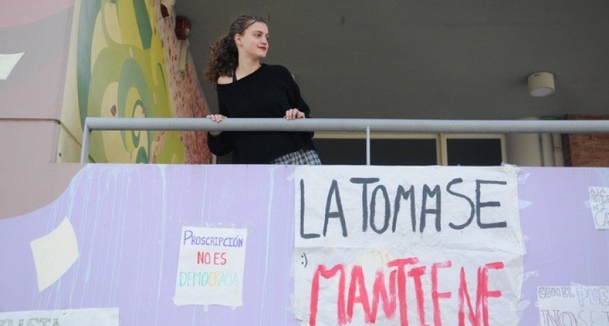 RADIOKTUBRE INFO…….. Colegios y facultades tomadas: 