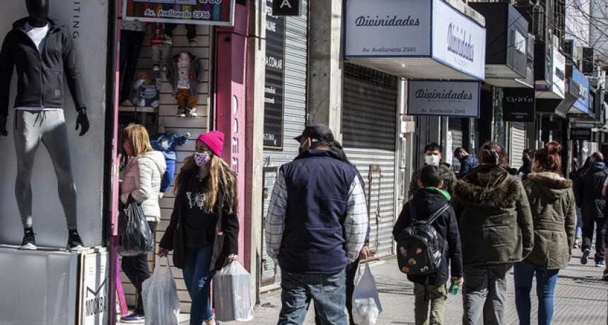 RADIOKTUBRE INFO……..  El extraño país donde la gente sale de la pobreza pero compra menos que antes  …… Por Simòn Suarez