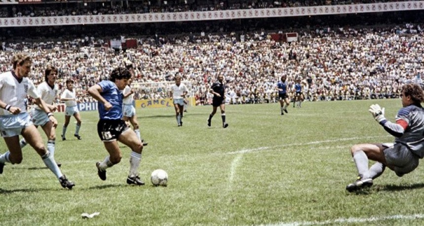 RADIOKTUBRE INFO……..EL DÍA DEL GOL DE DIEGO A LOS INGLESES    …… Por Simòn Suarez