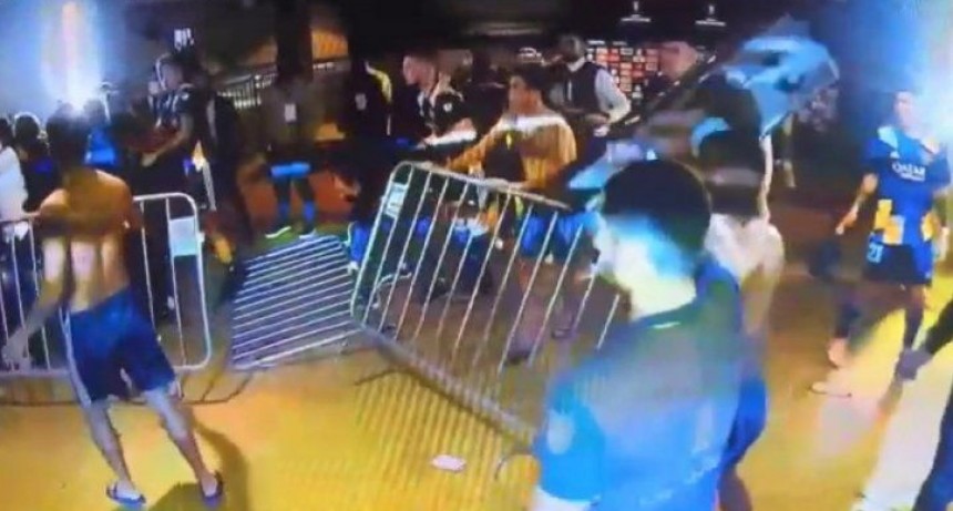 RADIOKTUBRE INFO…-. Demoraron a dos jugadores de Boca tras los incidentes en el Mineirao.--Por Simón Suarez..VER MAS	