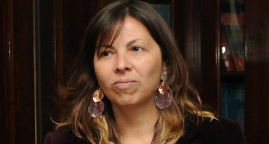 RADIOKTUBRE INFO..-Silvina Batakis es la nueva ministra de Economía-Por Simón Suarez..Ver mas..	