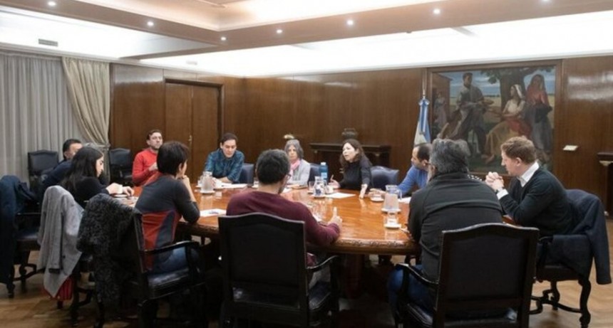 RADIOKTUBRE INFO..- Silvina Batakis se reunió con Alberto Fernández y anuncia  nuevas medidas   -Por Simón Suarez..Ver mas..	