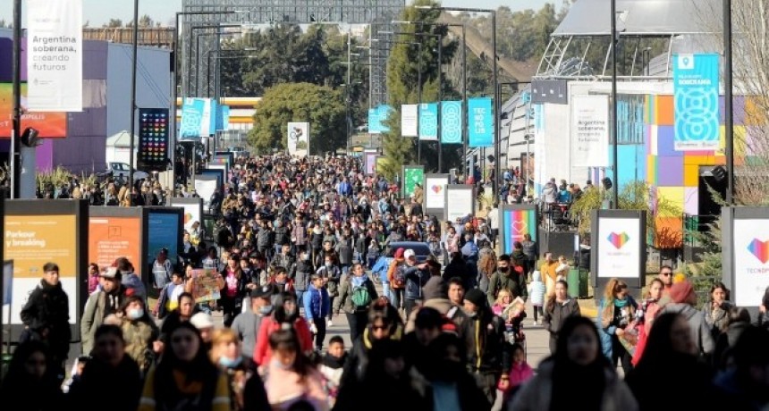 RADIOKTUBRE INFO..-  Para divertirse en familia: la programación de Tecnópolis del 20 al 24 de julio -Por Simón Suarez..Ver mas..	