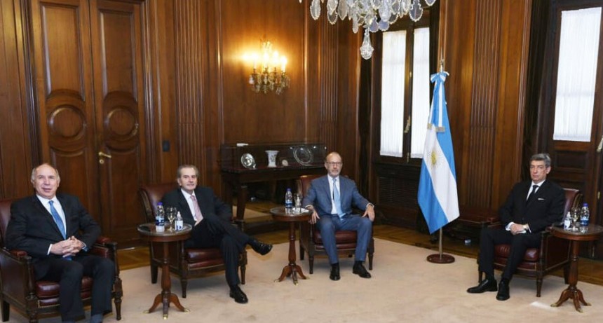 RADIOKTUBRE INFO..-  Cristina Kirchner: 