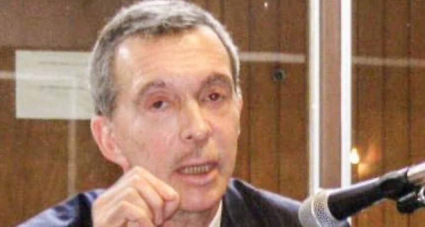  RADIOKTUBRE INFO….  Un juez y su custodio mataron a dos asaltantes en un tiroteo …Por Simón Suarez..Ver mas..