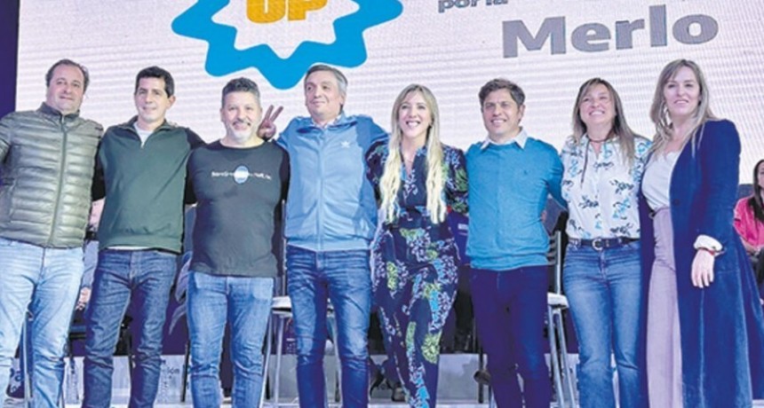 RADIOKTUBRE INFO….UNIFORMES DE CAMPAÑA:  Massa, Kicillof, Máximo Kirchner y De Pedro salen a la cancha  …Por Simón Suarez..Ver mas..