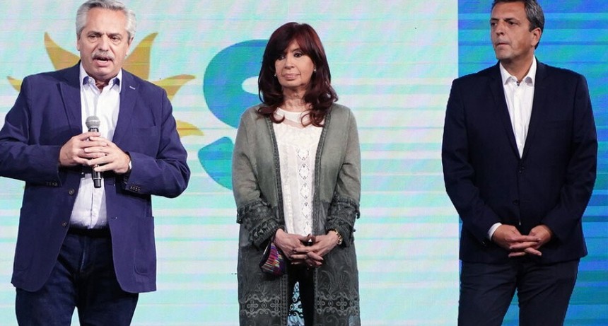  RADIOKTUBRE INFO….  Unión por la Patria pone segunda: Foto de unidad y primer spot de campaña …Por Simón Suarez..Ver mas..