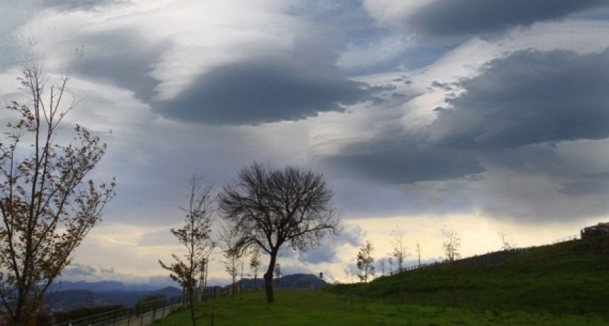 RADIOKTUBRE INFO….  EL CLIMA HOY EN SANTA SYLVINA CHACO …Por Simón Suarez   Ver mas….