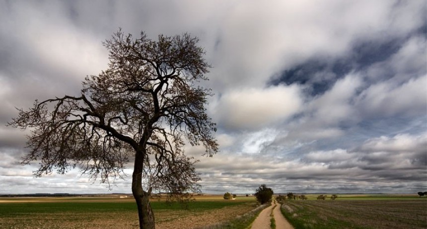 RADIOKTUBRE INFO….  EL CLIMA HOY EN SANTA SYLVINA CHACO …Por Simón Suarez   Ver mas….