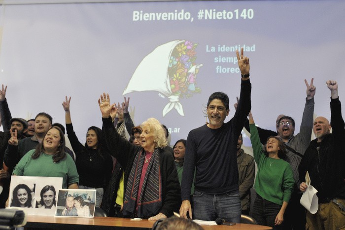 RADIOKTUBRE INFO……..  LA VERDAD VUELVE A IMPONERSE AL OLVIDO  …… Por Simòn Suarez