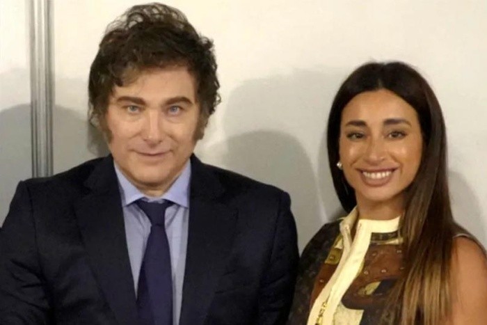 RADIOKTUBRE INFO……..  LA VALIJERA TRUMPISTA , BAJO LA LUPA JUDICIAL  …… Por Simòn Suarez