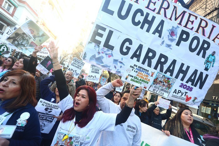 RADIOKTUBRE INFO……..  MARCHA MASIVA DEL GARRAHAN  …… Por Simòn Suarez
