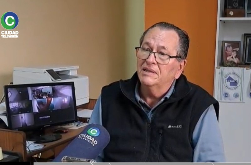 RADIOKTUBRE INFO…….. DOCENTES ANTICIPAN UN PARO “Me resulta triste que justifiquen salarios de hambre a quienes tenemos la función de educar”   …… Por Simòn Suarez