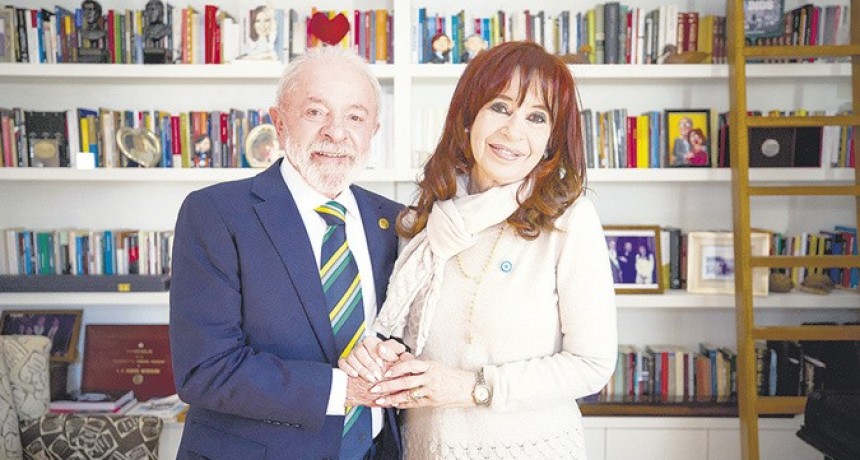 RADIOKTUBRE INFO……..  LULA TAMBIÉN FUÉ PERSEGUIDO Y VOLVIÓ CON EL VOTO DEL PUEBLO  …… Por Simòn Suarez