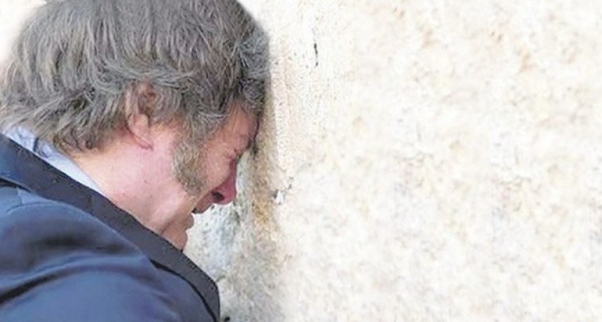 RADIOKTUBRE INFO…….. POR PALIZA: EL GOBIERNO SUFRIÓ LA MAYOR DERROTA EN EL SENADO   …… Por Simòn Suarez