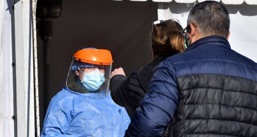 RADIOKTUBRE INFO…- Murieron135 personas y se detectaron 10.356 nuevos contagios en las últimas 24 horas--Por  SimónSuárez..Ver mas