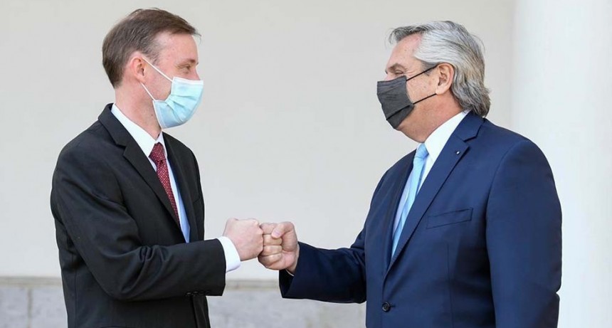 RADIOKUBRE INFO…- El Presidente recibió al asesor de Seguridad Nacional de Estados Unidos..-Por  SimónSuárez Ver mas