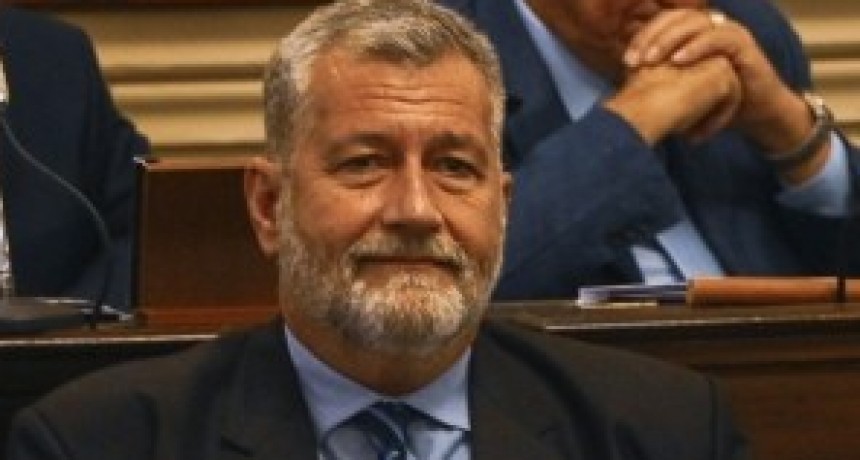 RADIOKUBRE INFO…- Balearon a un diputado peronista correntino en un acto de cierre de campaña-Por  SimónSuárez Ver mas…