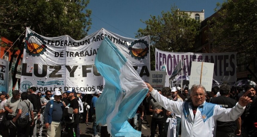 RADIOKTUBRE INFO..-  Las centrales obreras se vuelcan a las calles en contra de 