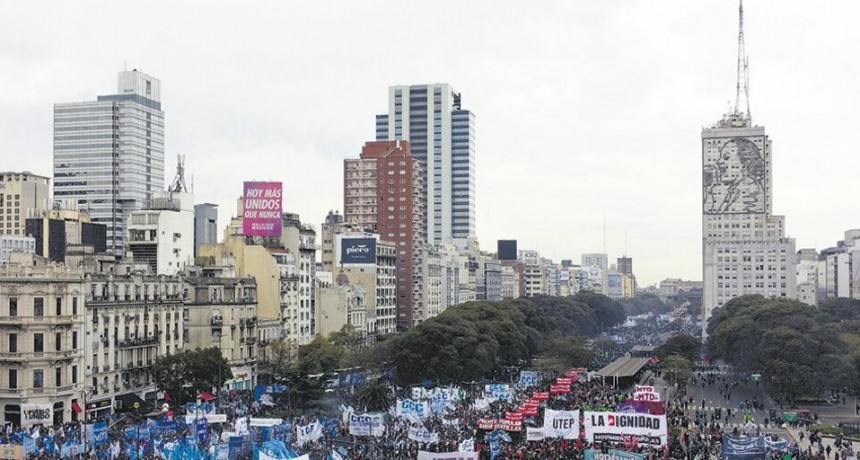 RADIOKTUBRE INFO..-  LA VOZ DE LA CALLE -Por Simón Suarez..Ver mas..