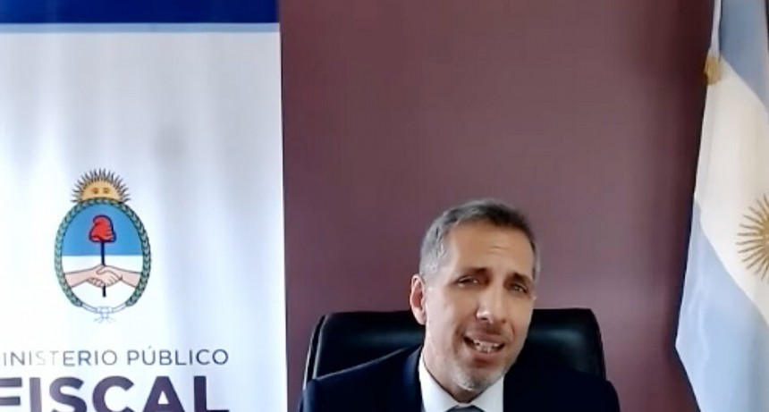 RADIOKTUBRE INFO..-  LA HIPÉRBOLE AL PALO ..HIPER VERBORRÁGICO LUCIANI-Por Simón Suarez..Ver mas..