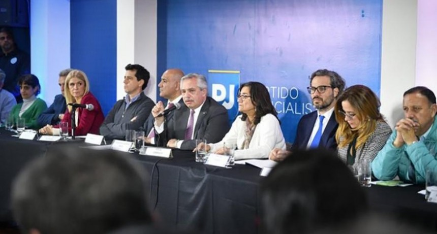 RADIOKTUBRE INFO..-  El FdT sigue en alerta y convoca a nuevo encuentro en Santiago del Estero -Por Simón Suarez..Ver mas..	
