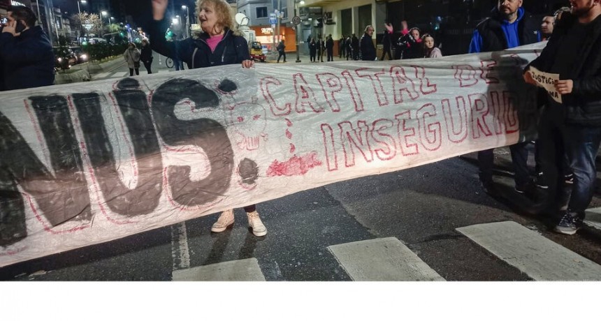 RADIOKTUBRE INFO….  Las ambulancias de Grindetti y la comisaría quinta, bajo sospecha …Por Simón Suarez..Ver mas..
