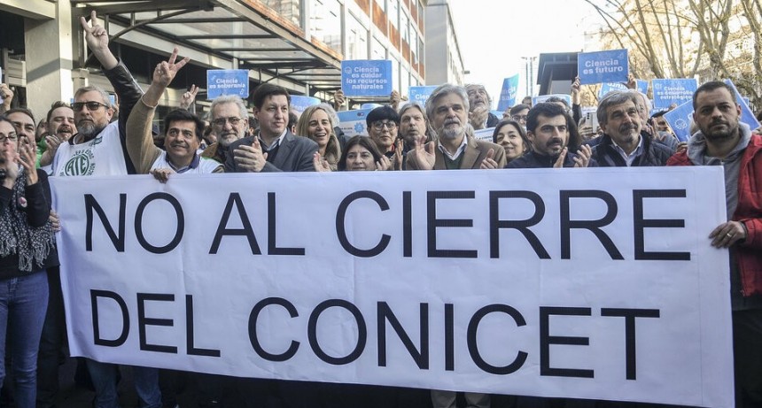 RADIOKTUBRE INFO... PARA QUE LA CIENCIA NO TENGA CARTEL DE VENTA  ...Por Simon Suarez