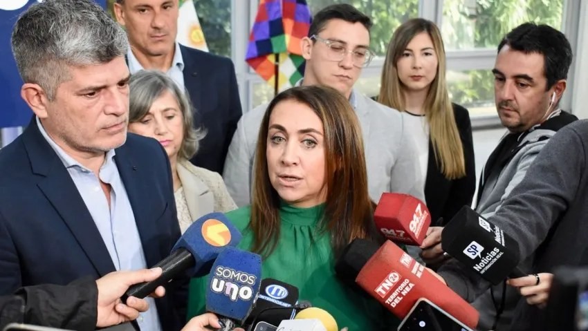 RADIOKTUBRE INFO……..  LANZAN JORNADAS DE CPACITACIÓN PÚBLICAS  …… Por Simòn Suarez