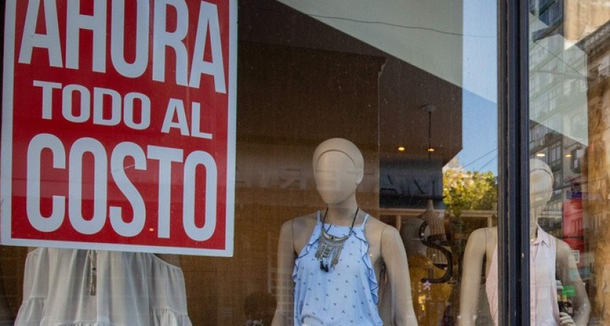 RADIOKTUBRE INFO...EL COMERCIO AFRONTA 