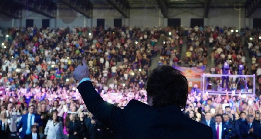 RADIOKTUBRE INFO…….. Milei preocupado llega a La Plata   …… Por Simòn Suarez