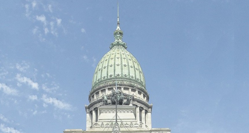 RADIOKTUBRE INFO……..7 A 0 MILEI PERDIÓ POR GOLEADA EN EL CONGRESO    …… Por Simòn Suarez