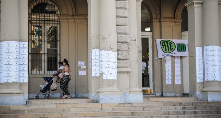 - RADIOKTUBRE INFO…….. HOSPITAL BONAPARTE RUIDAZO POR EL RECORTE PERVERSO DE MILEI   …… Por Simòn Suarez