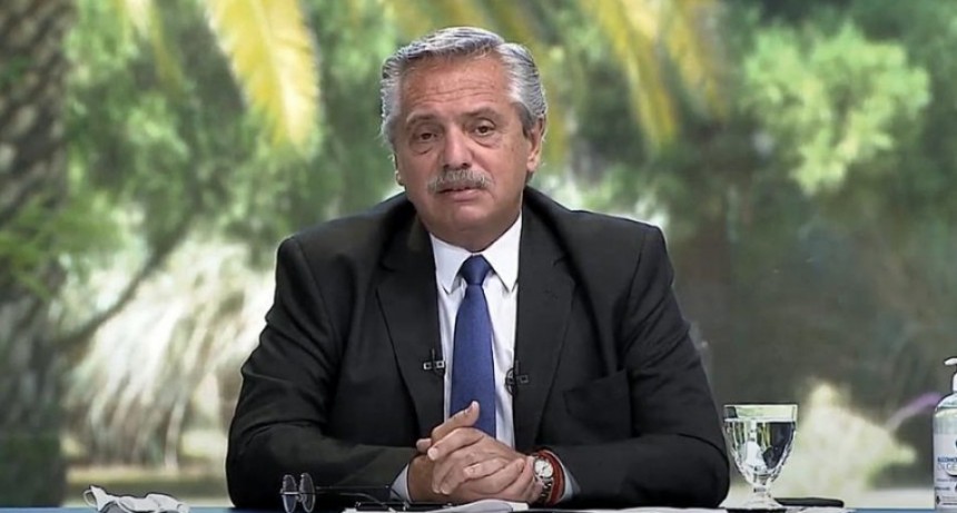 RADIOKUBRE INFO…- El Presidente recorrerá una empresa de calzado deportivo que reabrió este año.-Por  SimónSuárez Ver mas…