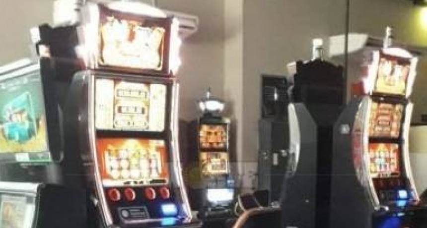 RADIOKUBRE INFO…- Robaron más de 100 mil pesos en el casino de Du Graty..-Por  SimónSuárez Ver mas…