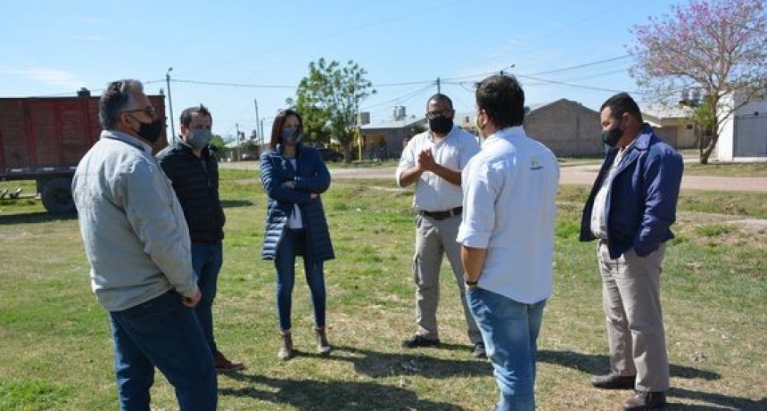 RADIOKUBRE INFO…- COMIENZA CONSTRUCCIÓN DEL CENTRO DE DESARROLLO INFANTIL EN SANTA SYLVINA.--Por  SimónSuárez Ver mas…