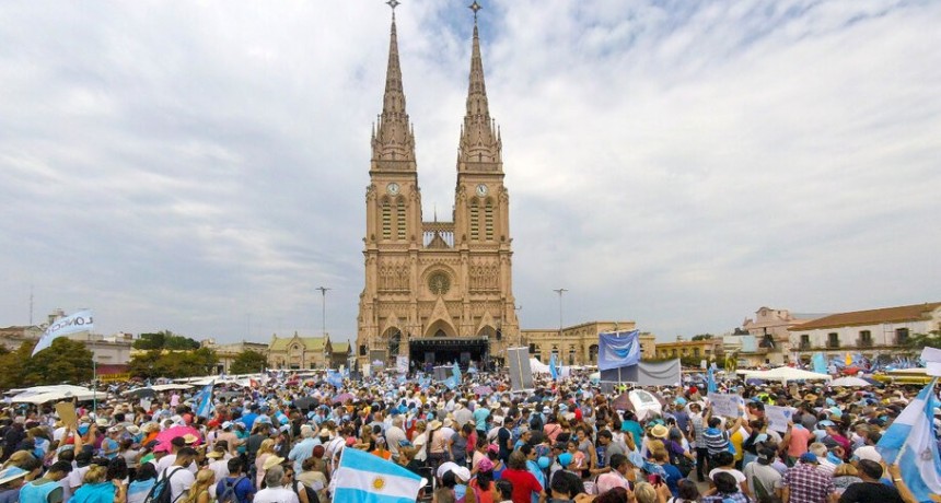 RADIOKTUBRE INFO..-  “Misa Por la paz y la fraternidad de los argentinos” en la Basílica de Luján  -Por Simón Suarez..Ver mas..